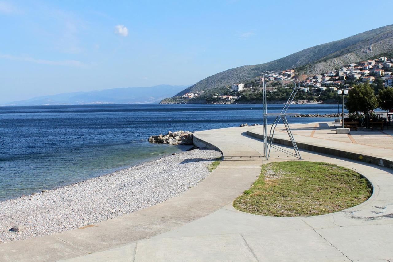 Apartments With A Parking Space Senj - 5572 Exteriér fotografie